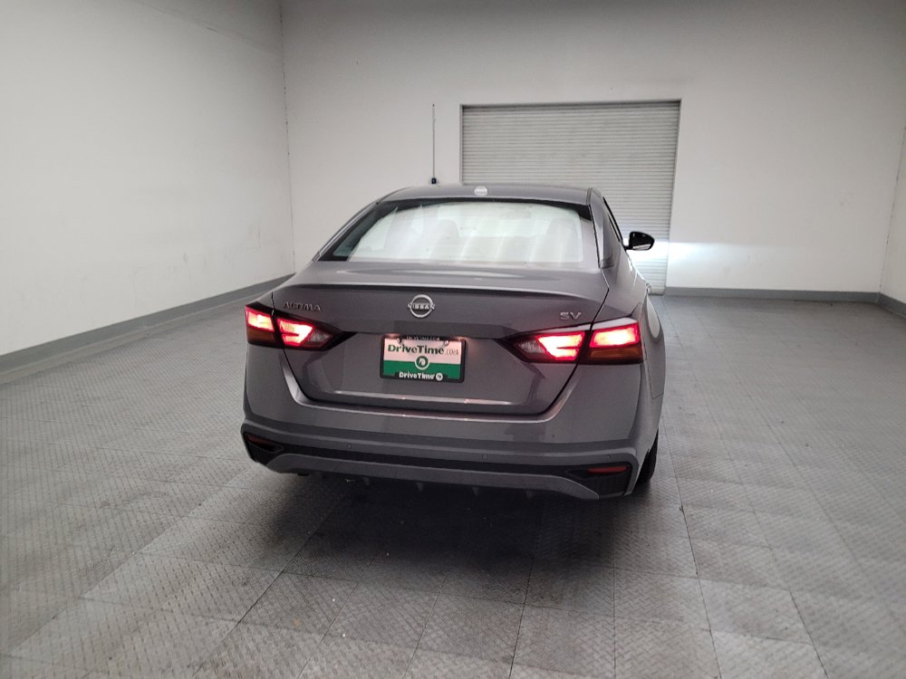 Used 2024 Nissan Altima 2.5 SV FWD image 7