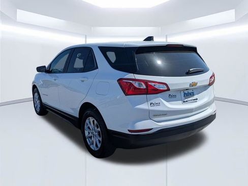 Used 2021 Chevrolet Equinox LS w/ LS Convenience Package image 7