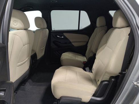 Used 2023 Chevrolet Traverse LT w/ LPO, Cargo Package AWD/4WD image 18