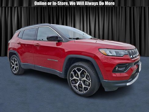 Certified 2025 Jeep Compass Limited AWD/4WD image 1