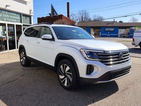 New 2026 Volkswagen Atlas SE image 7