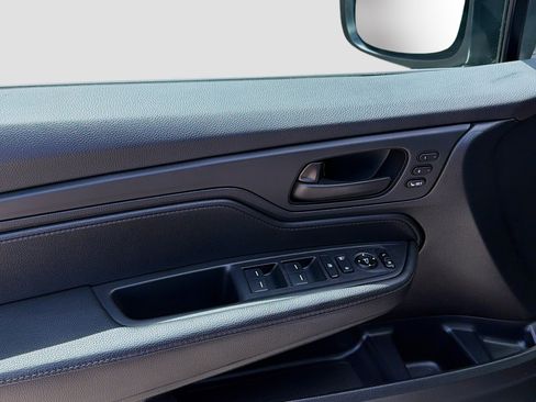 Certified 2024 Honda Odyssey EX-L image 16
