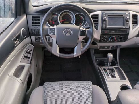 Used 2012 Toyota Tacoma PreRunner image 16
