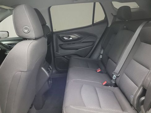 Used 2022 GMC Terrain SLE w/ Driver Convenience Package FWD image 18