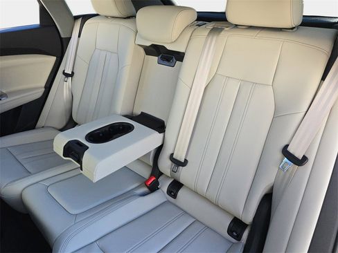 New 2025 Audi Q5 2.0T Premium Plus image 14