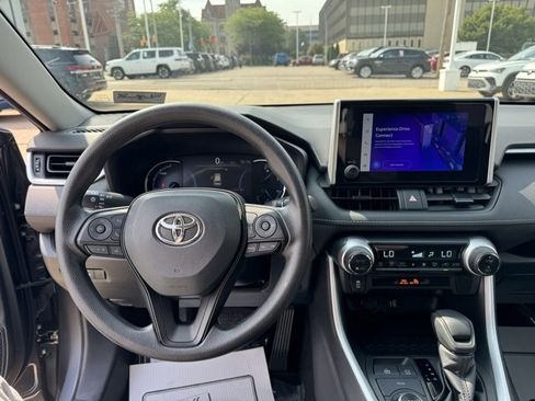 Used 2024 Toyota RAV4 XLE image 13