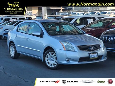 Used 2010 Nissan Sentra 2.0 S image 1
