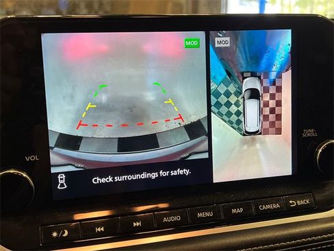 Used 2021 Nissan Rogue Platinum image 26