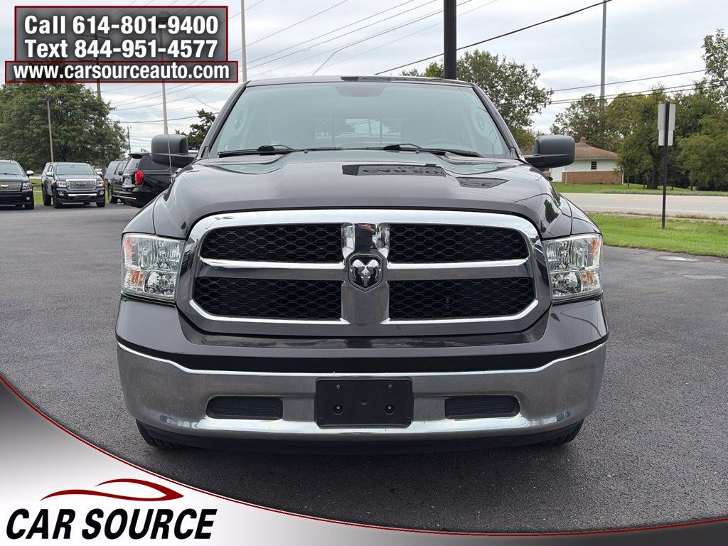 Used 2017 RAM 1500 Classic SLT AWD/4WD image 2