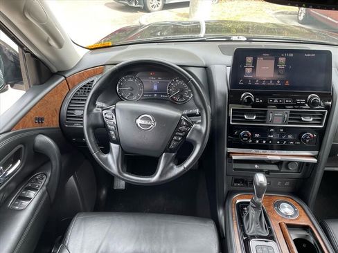 Used 2024 Nissan Armada SL w/ Captain's Chairs Package image 6