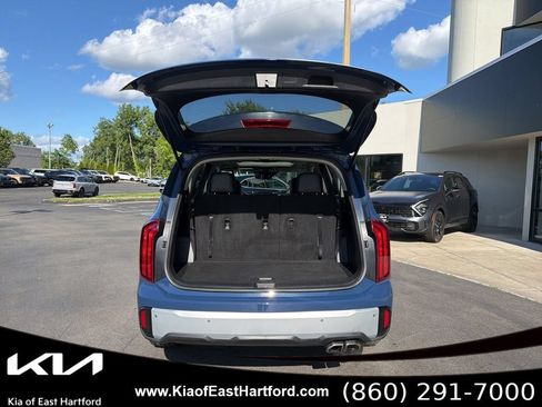Certified 2023 Kia Telluride S w/ S Sunroof Package AWD/4WD image 15