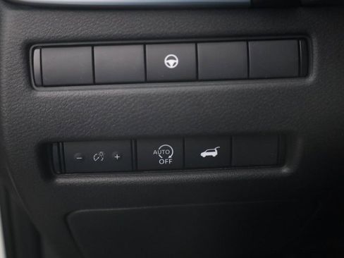 New 2026 Nissan Rogue Platinum AWD/4WD image 13