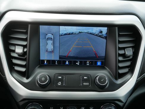 Used 2023 GMC Acadia SLT w/ Technology Package AWD/4WD image 27