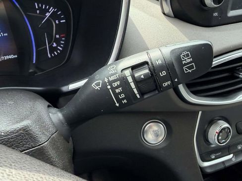 Used 2020 Hyundai Santa Fe SEL image 26