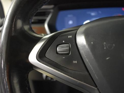 Used 2016 Tesla Model X 90D AWD/4WD image 17