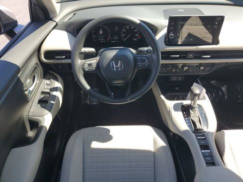 Certified 2026 Honda HR-V LX image 11