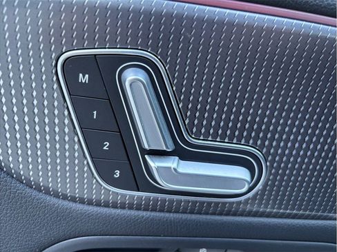 Used 2021 Mercedes-Benz GLA 250 image 18