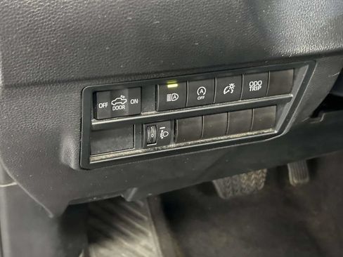 Used 2023 Toyota Tundra SR5 AWD/4WD image 17