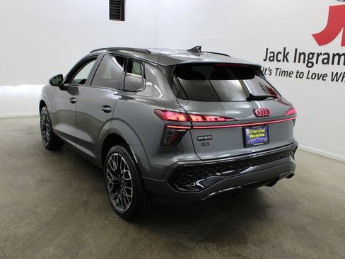 New 2026 Audi Q3 quattro 2.0T AWD/4WD image 3