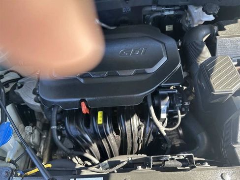 Used 2018 Kia Sportage LX image 16