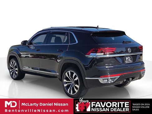 Used 2023 Volkswagen Atlas Cross Sport SEL Premium R-Line image 4
