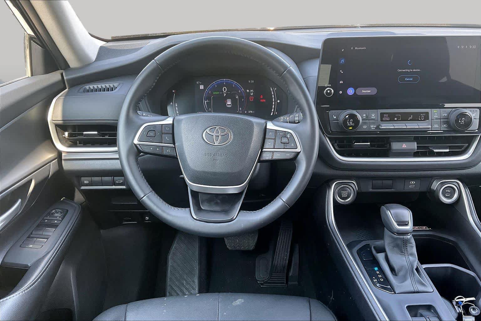 Used 2026 Toyota Grand Highlander FWD image 6