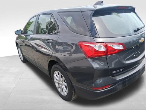 Used 2019 Chevrolet Equinox LS FWD image 7