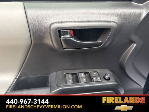 Used 2022 Toyota Tacoma SR image 10