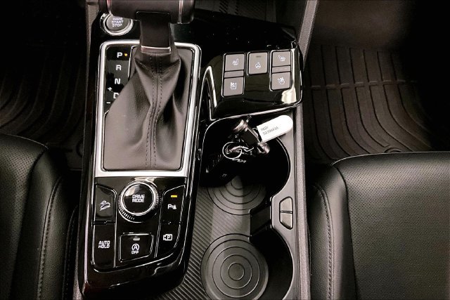 Used 2025 Kia Sportage SX FWD image 36