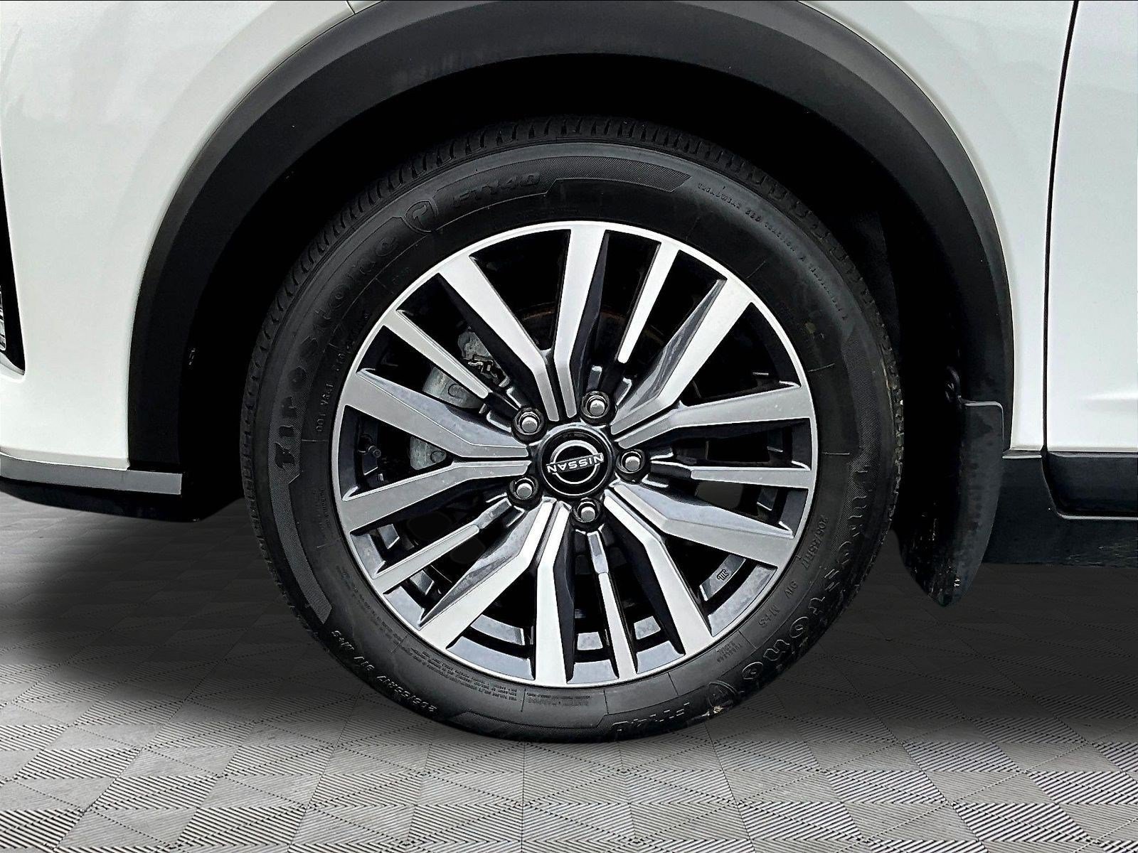 Used 2024 Nissan Kicks SV FWD image 34