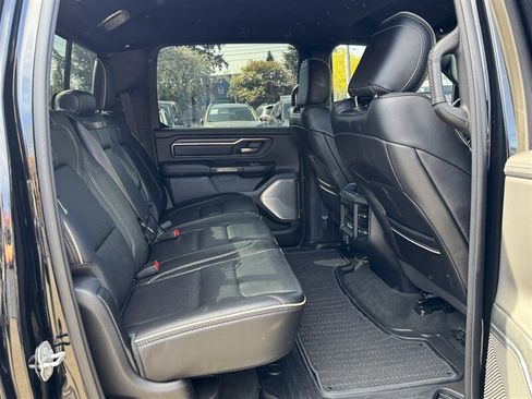 Used 2020 RAM 1500 Limited w/ Black Appearance Package AWD/4WD image 18