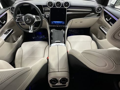 Certified 2025 Mercedes-Benz GLC 350e 4MATIC image 26