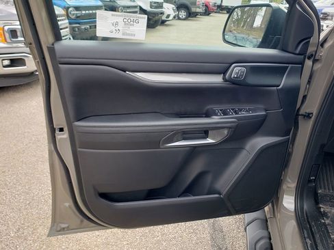 New 2025 Ford Ranger Lariat w/ Black Appearance Package image 10