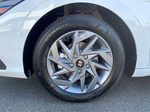 New 2026 Hyundai Elantra Blue image 9