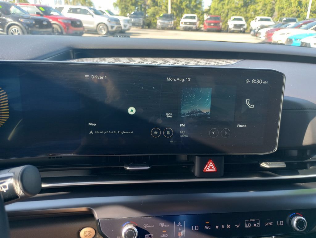 Used 2025 Kia Carnival FWD image 28
