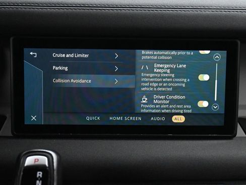 Used 2023 Land Rover Defender 110 X-Dynamic SE image 37