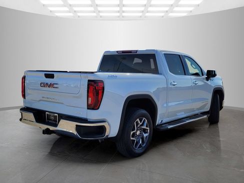 New 2026 GMC Sierra 1500 SLT w/ SLT Premium Package AWD/4WD image 4