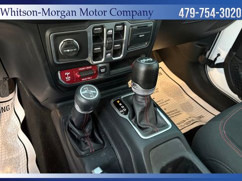 Used 2018 Jeep Wrangler Unlimited Rubicon image 30