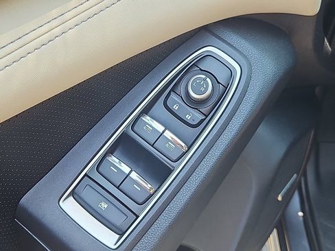 Used 2019 Subaru Ascent Touring AWD/4WD image 30