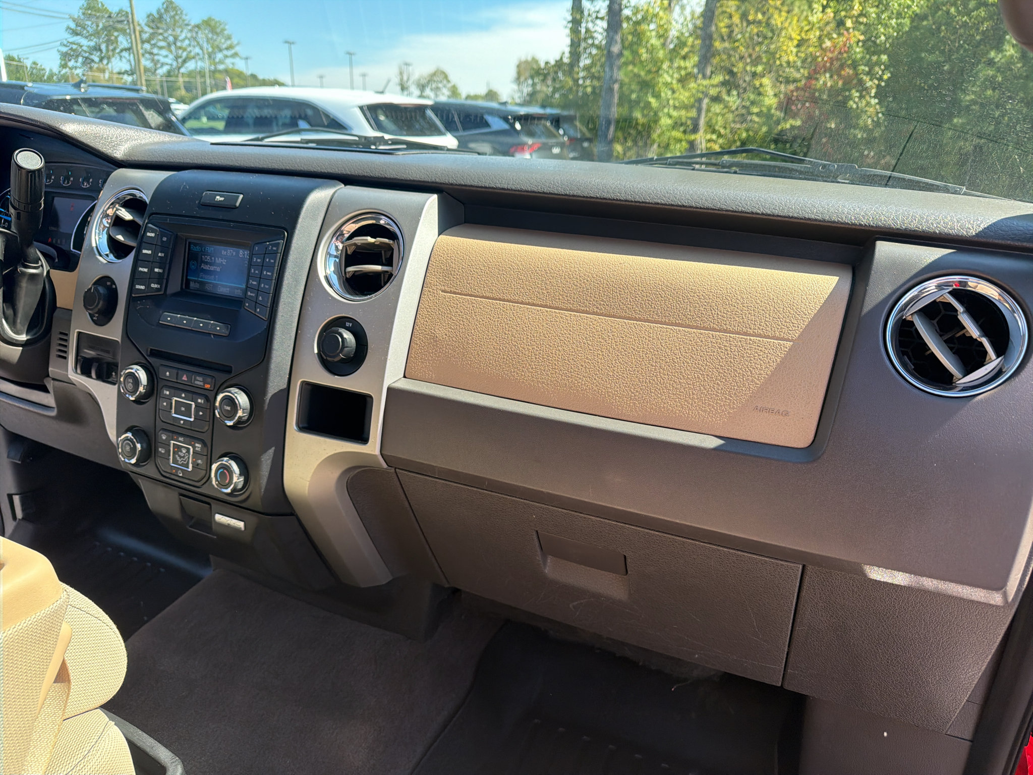 Used 2013 Ford F150 XLT w/ Luxury Equipment Group RWD image 26