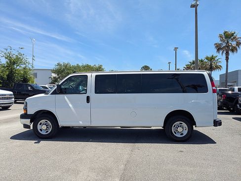 Certified 2024 Chevrolet Express 3500 LT w/ LT Preferred Equipment Group RWD image 9