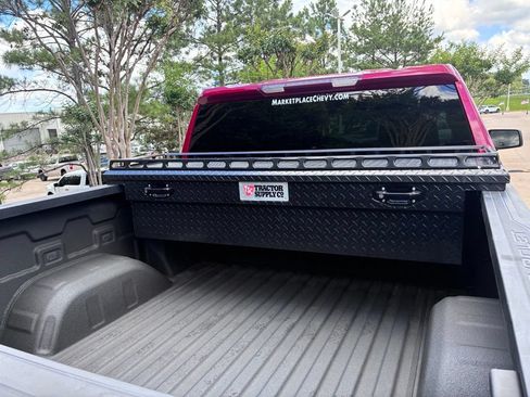 Used 2024 Chevrolet Silverado 1500 LT Trail Boss w/ Protection Package AWD/4WD image 9