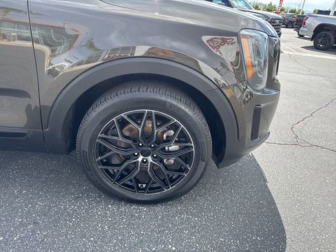 Used 2022 Kia Telluride EX w/ EX Premium Package image 20