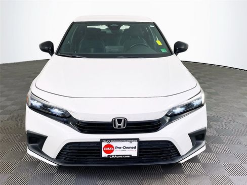 Used 2023 Honda Civic Sport image 2