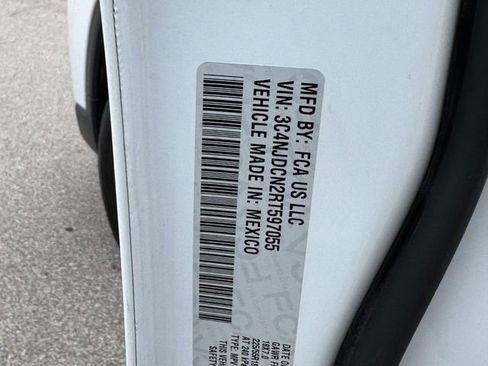 Used 2024 Jeep Compass Limited image 32