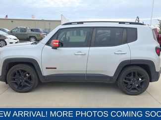 Used 2020 Jeep Renegade Latitude video 2