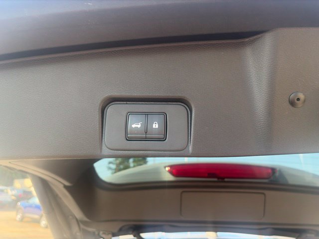 Used 2025 Nissan Rogue SV w/ Rock Creek Premium Package AWD/4WD image 16