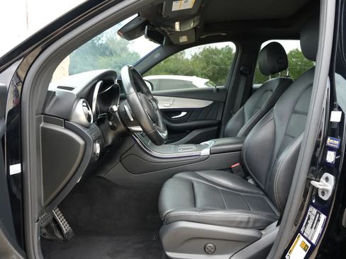 Used 2022 Mercedes-Benz GLC 300 image 15