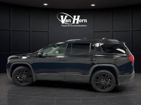 Used 2023 GMC Acadia SLT w/ GMC Pro Grade Package AWD/4WD image 4