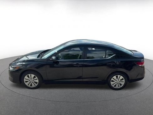 Used 2025 Nissan Sentra S FWD image 9